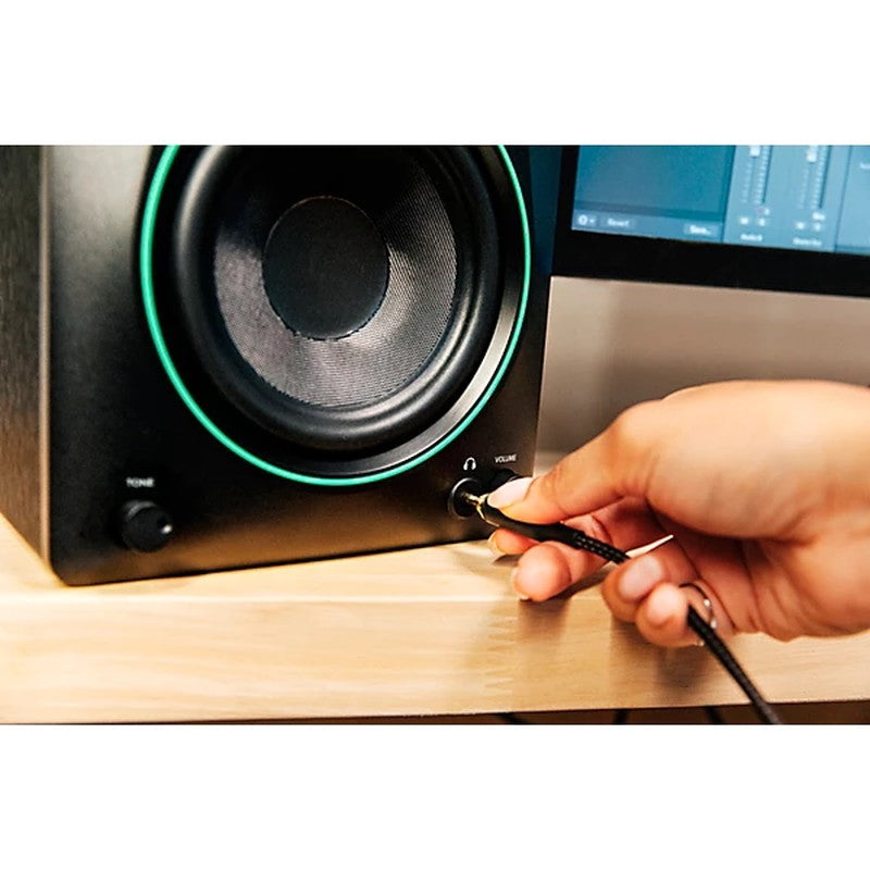 Mackie CR3.5 3.5" Powered Studio Monitors – in use view